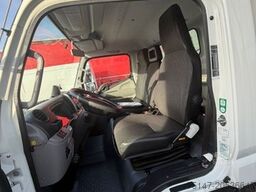 MITSUBISHI Fuso Canter 7C18 3-Sitzer Klima Ladebordwand