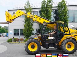 JCB 535-95 / 3.5 T / range 9.5 m / joystick