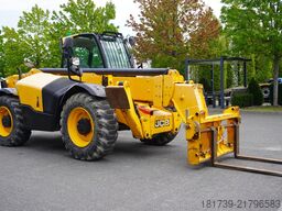 JCB 540-140 telescopic loader / 14 m range