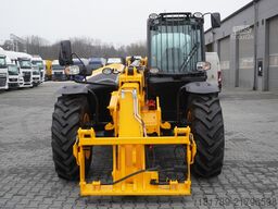 JCB 535-95 / 3.5 T / range 9.5 m / joystick