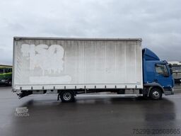 DAF LF 220 108 4x2 Blache