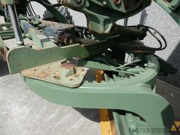 Caterpillar 130G Ex-army