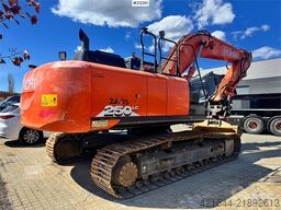 Hitachi ZX250LC-6 Excavator – GPS – Rototilt – 2 Buckets