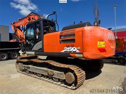 Hitachi ZX250LC-6 Excavator – GPS – Rototilt – 2 Buckets
