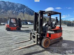 Toyota 7FBMF25 Forklift – Electric