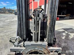 Toyota 7FBMF25 Forklift – Electric