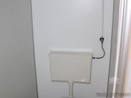 20 ft. Sanitärcontainer, gebraucht Herrren Sanitärcontainer, gebr. 3m