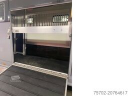  Anka Steinsberger 2-Pferdeanhänger mit Bett