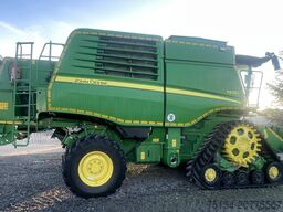 John Deere T 670 i