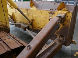 Komatsu D85PX-15EO