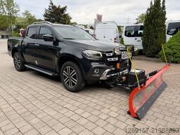 MERCEDES-BENZ X250d 4x4 Doppelkabine Allrad Schneepflug Schild