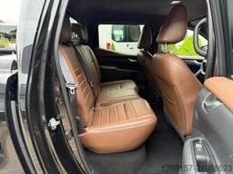 MERCEDES-BENZ X250d 4x4 Doppelkabine Allrad Schneepflug Schild