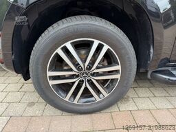 MERCEDES-BENZ X250d 4x4 Doppelkabine Allrad Schneepflug Schild