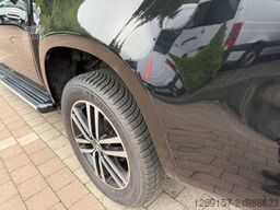 MERCEDES-BENZ X250d 4x4 Doppelkabine Allrad Schneepflug Schild