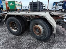 IVECO LD 260E43 6x2 Fahrgestell