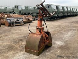Atlas CW40 Clamshell grapple GGS25