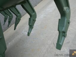 Caterpillar 130G Ex-army