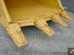 Caterpillar 390F LME