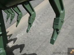 Caterpillar 130G Ex-army