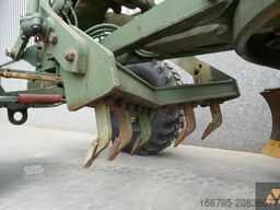 Caterpillar 130G Ex-army