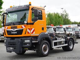 MAN TGM 13.290 / 4x4 / 30 tho. km!!! / HIAB