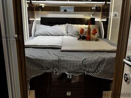 MOBILVETTA Krosser P90 NB 6xPakete TV NAVI MARKISE RFK FAS