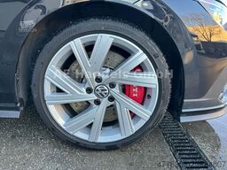 VOLKSWAGEN Golf 8 GTI Clubsport Edition 45*Akrapovic/8-Fach