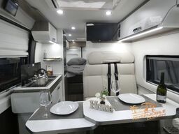 MOOVEO Van 63EB Solar SAT TV 9?Navi RFK Allwetterreifen