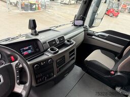 MAN TGS 35.420 8X4 BB Retarder 18m³ Muldenkipper