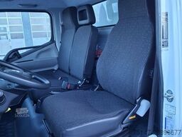 FUSO Canter 7C18 3-Sitzer Klima Koffer Ladebordwand