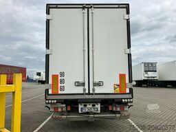 Krone Cool Liner SDR 27 eL4-S mit Ladebordwand