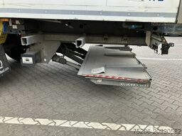 Krone Cool Liner SDR 27 eL4-S mit Ladebordwand