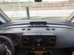 Bürstner Elegance I 920 G barrierefrei mit Hublift