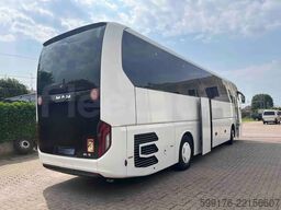 MAN Lion's Coach