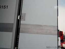 SCHMITZ CARGOBULL / CH?ODNIA / THERMO KING SLX 300 / HAKÓWKA / O?