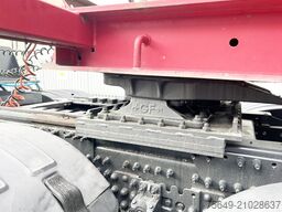 FH16 750 8x4 FH16 750 8x4, Retarder, Globetrotter, Vorlauflift/-lenk, Schwerlast 180T
