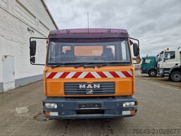 MAN TGL 12.180 TGL 12.180 , Bucher Kehrmaschine CF 50