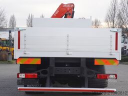 Renault C320 P4x2 E6 / Fassi 5.6 t / Range 8 m /