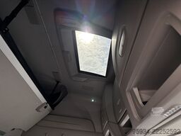 Iveco S-WAY 570
