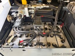 Combilift CBE3000 TRIPLEX 6500 POSITIONER