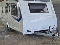 Caravalair Artica 496 Family