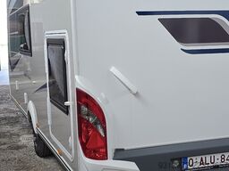 Caravalair Artica 496 Family