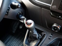 RENAULT MASTER / BLASZAK / FURGON / 2023