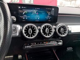 MERCEDES-BENZ GLB 220d 4Matic * AMG*Panorama* Keyless* Ahk