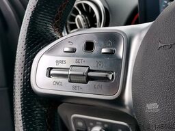 MERCEDES-BENZ GLB 220d 4Matic * AMG*Panorama* Keyless* Ahk