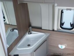 CARADO pro CV 602 Längsbetten / Rahmenfenster / PRO