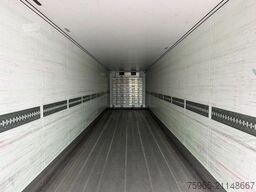 SCHMITZ CARGOBULL SCB*S3B CARRIER VECTOR 1550 LIFT AXLE ONLY 191.0