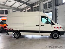 MERCEDES-BENZ Sprinter II 516*WERKSTATTWAGEN*REGAL*KLIMA*AHK