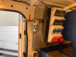 MERCEDES-BENZ Sprinter II 516*WERKSTATTWAGEN*REGAL*KLIMA*AHK