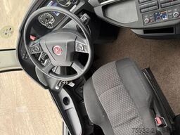 SETRA S 511 HD  Clubbus USB Steckdosen